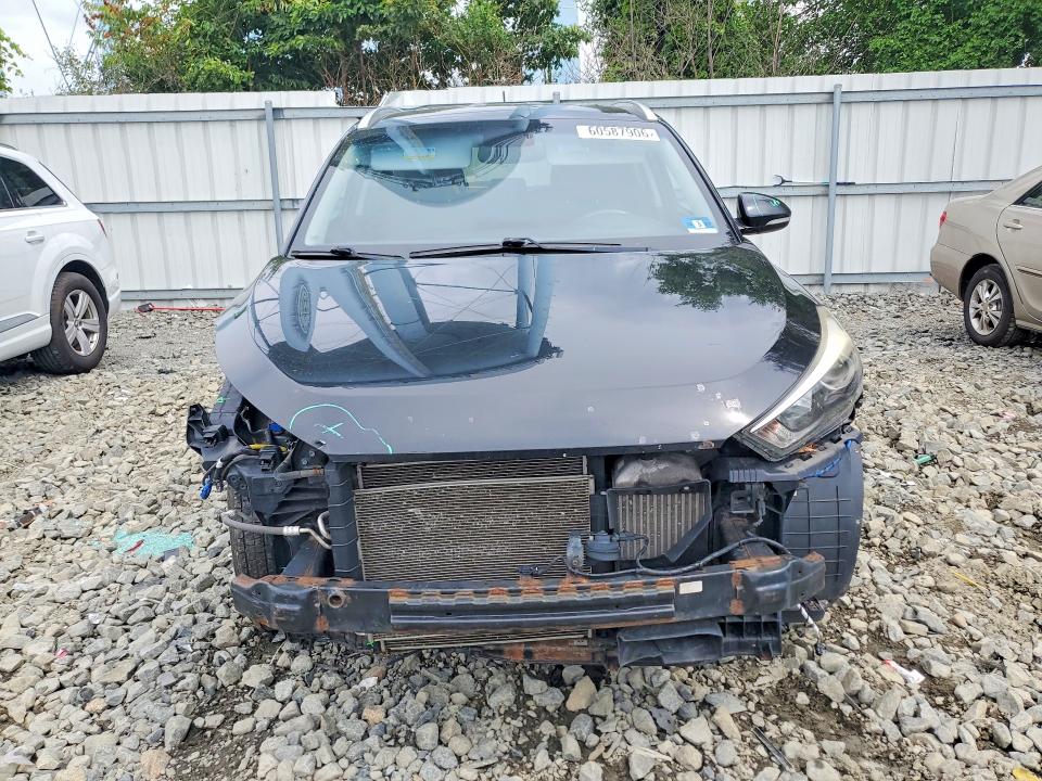 Photo 5 from auction – 2017 HYUNDAI TUCSON with VIN KM8J3CA28HU297502