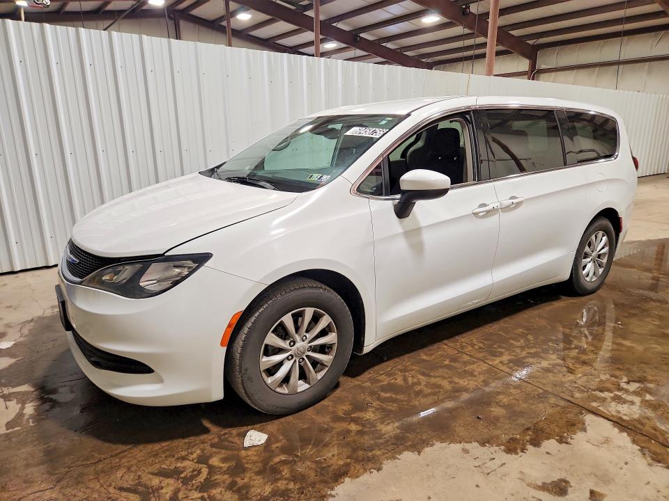 CHRYSLER PACIFICA 2017 with VIN 2C4RC1DG3HR614568 - Photo from auction