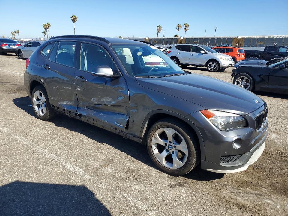 Photo 4 from auction – 2015 BMW X1 with VIN WBAVM1C50FV317017