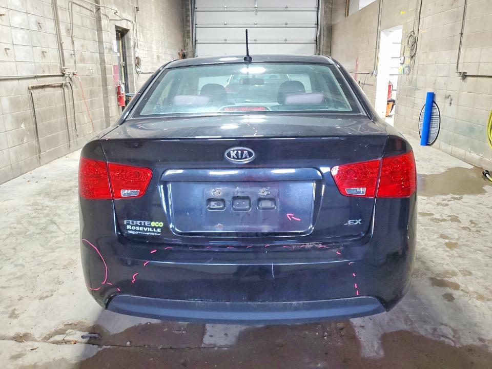Photo 6 from auction – 2013 KIA FORTE with VIN KNAFU4A29D5709828