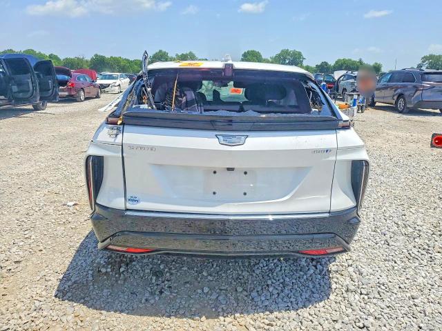 Photo 6 from auction – 2024 CADILLAC LYRIQ with VIN 1GYKPMRK4RZ101965