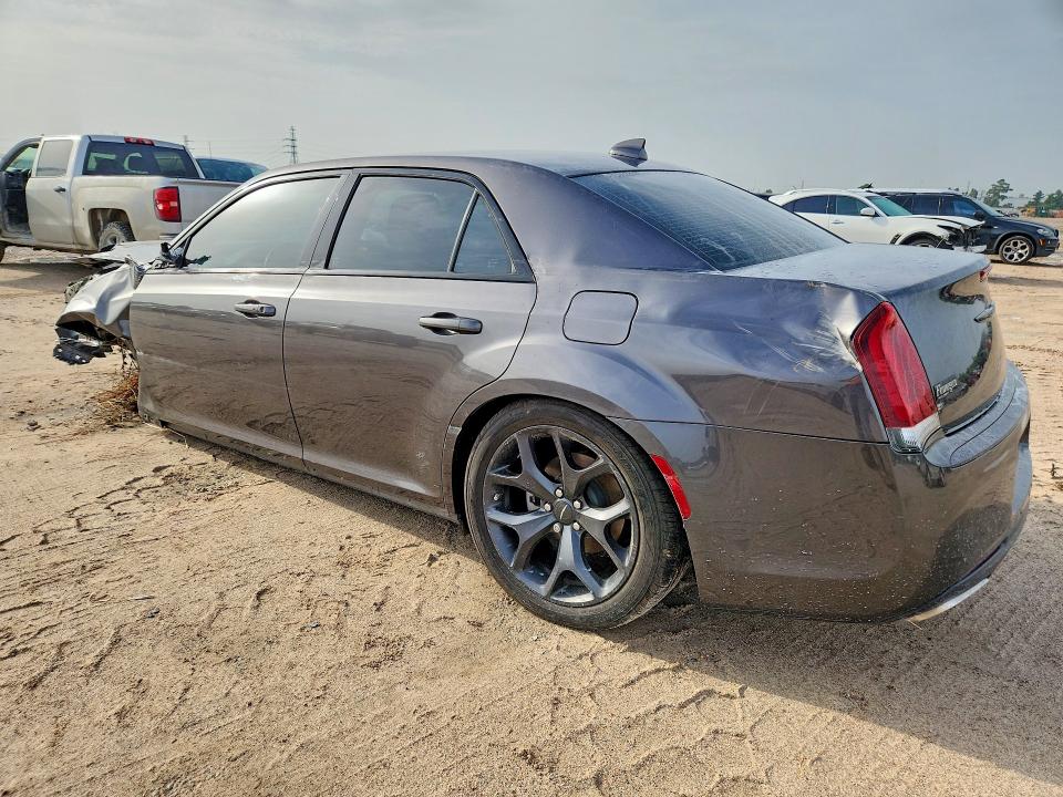 Photo 2 from auction – 2023 CHRYSLER 300 with VIN 2C3CCAAG6PH577583