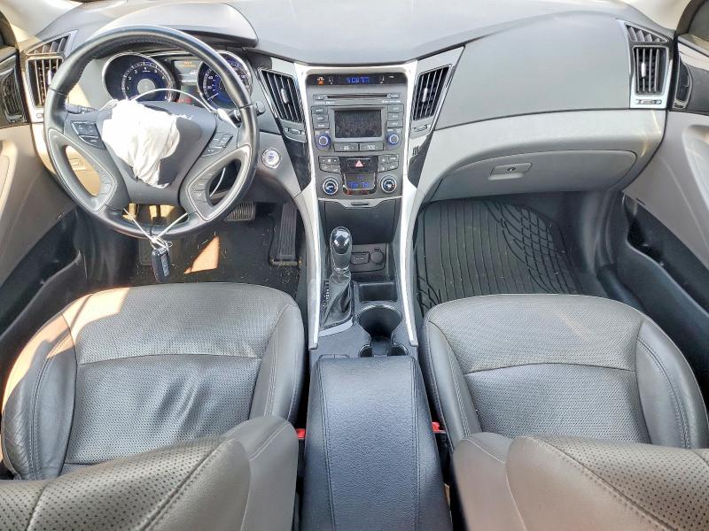 Photo 8 from auction – 2014 HYUNDAI SONATA with VIN 5NPEC4AB8EH857875