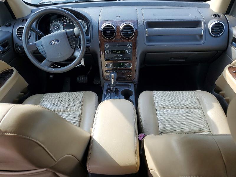 Photo 8 from auction – 2008 FORD TAURUS X with VIN 1FMDK08W38GA16728
