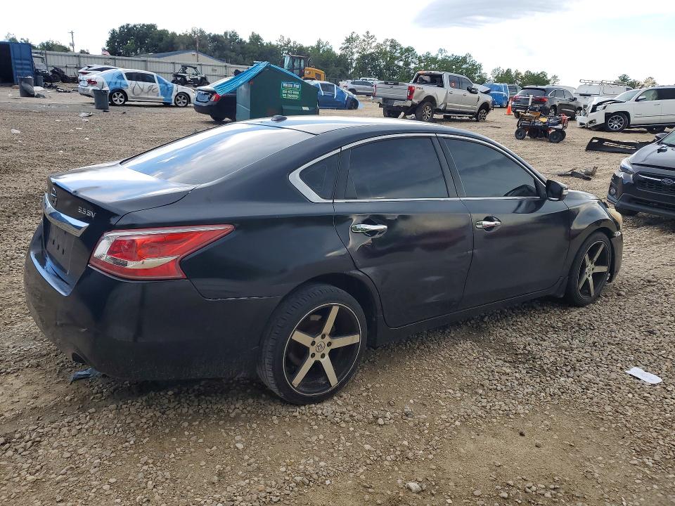 Photo 3 from auction – 2013 NISSAN ALTIMA with VIN 1N4BL3AP2DC157763