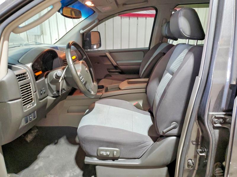Photo 7 from auction – 2004 NISSAN TITAN with VIN 1N6AA07B14N567431