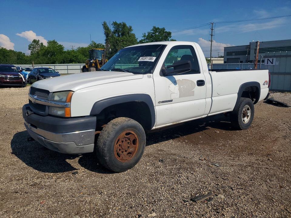 CHEVROLET SILVERADO 2003 with VIN 1GCHK24G53E141055 - Photo from auction