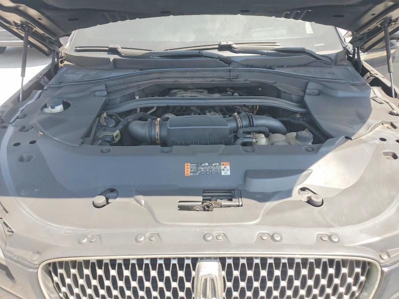 Photo 11 from auction – 2020 LINCOLN AVIATOR with VIN 5LM5J7XC8LGL36883
