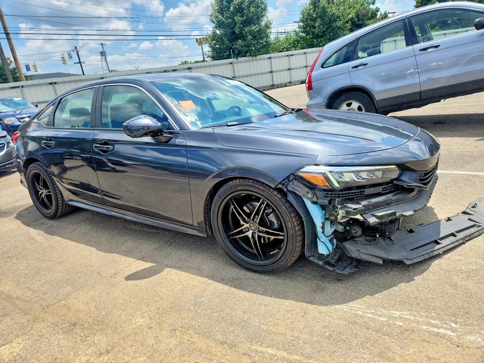 Photo 4 from auction – 2022 HONDA CIVIC with VIN 2HGFE1F76NH312768