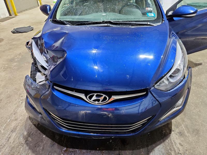 Photo 11 from auction – 2016 HYUNDAI ELANTRA with VIN 5NPDH4AE2GH675549