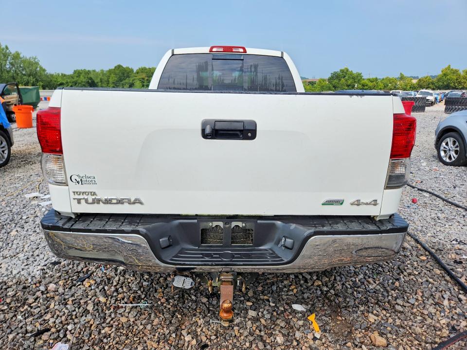Photo 6 from auction – 2012 TOYOTA TUNDRA with VIN 5TFUW5F1XCX220187