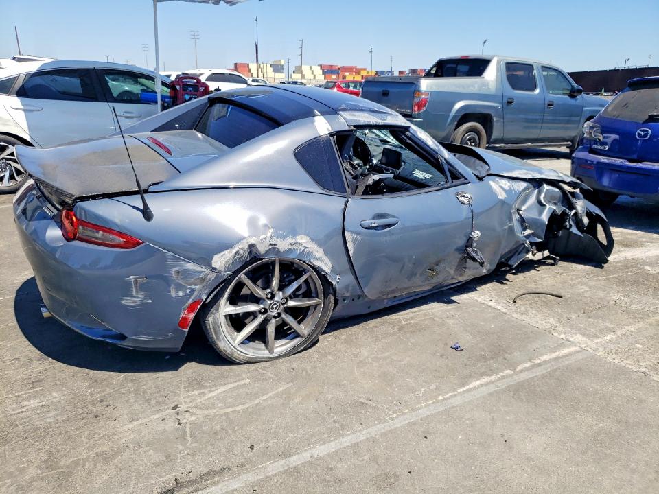 Photo 3 from auction – 2021 MAZDA MX-5 MIATA with VIN JM1NDAM76M0457540