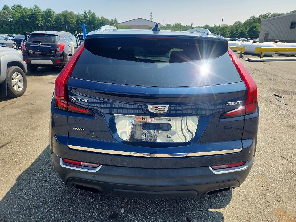 Photo 6 from auction – 2019 CADILLAC XT4 with VIN 1GYFZBR45KF126561