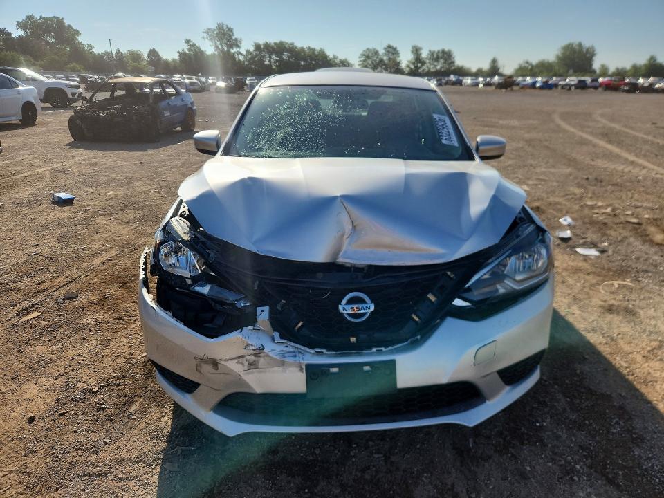 Photo 5 from auction – 2016 NISSAN SENTRA with VIN 3N1AB7AP4GY306236