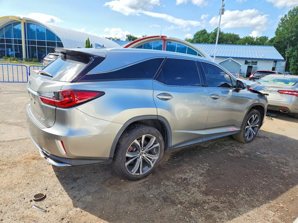 Photo 3 from auction – 2018 LEXUS RX with VIN JTJDZKCA4J2002165