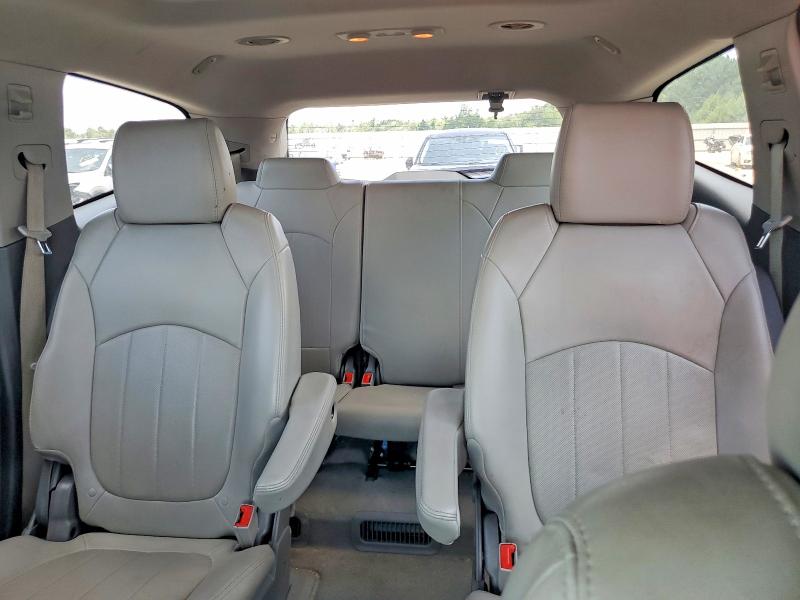 Photo 10 from auction – 2017 CHEVROLET TRAVERSE with VIN 1GNKRJKD0HJ335129