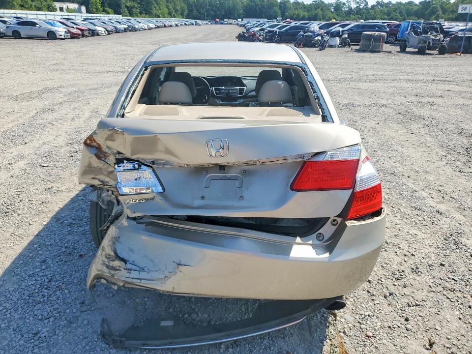 Photo 6 from auction – 2015 HONDA ACCORD with VIN 1HGCR2F35FA135124