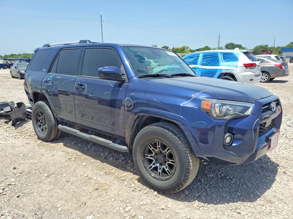 Photo 4 from auction – 2022 TOYOTA 4RUNNER with VIN JTEEU5JR0N5262000