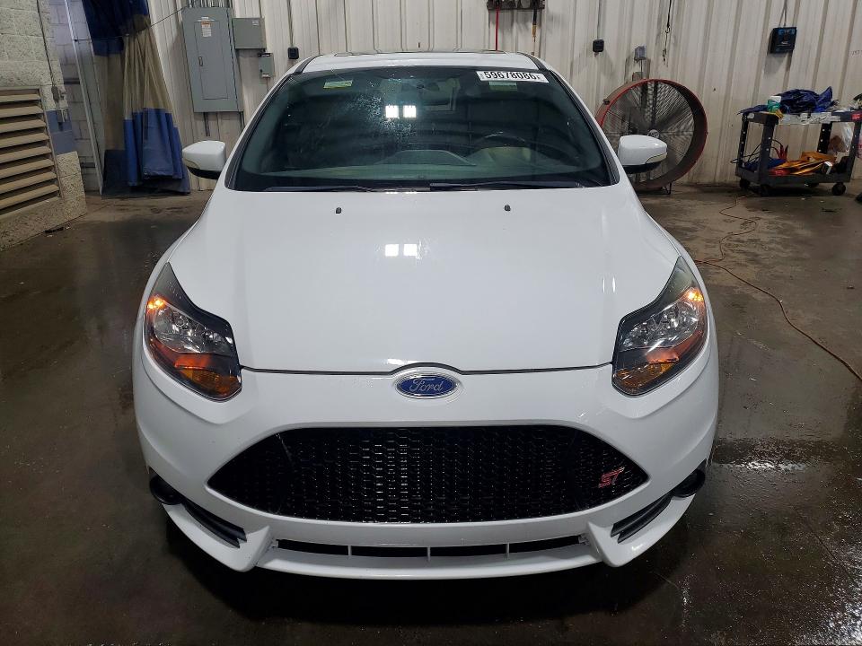 Photo 5 from auction – 2014 FORD FOCUS with VIN 1FADP3L95EL237295