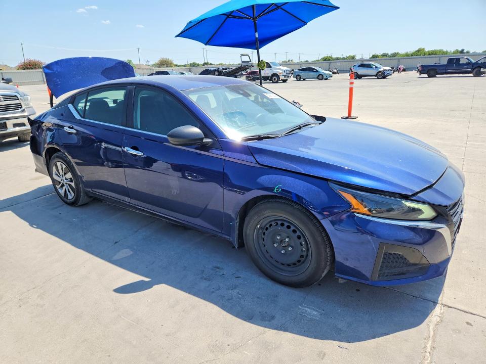Photo 4 from auction – 2024 NISSAN ALTIMA with VIN 1N4BL4BV5RN380877