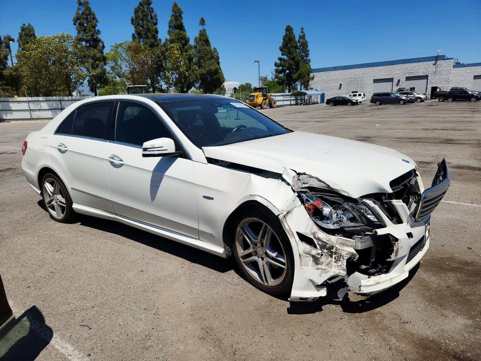 Photo 4 from auction – 2012 MERCEDES-BENZ E with VIN WDDHF5KB5CA531809