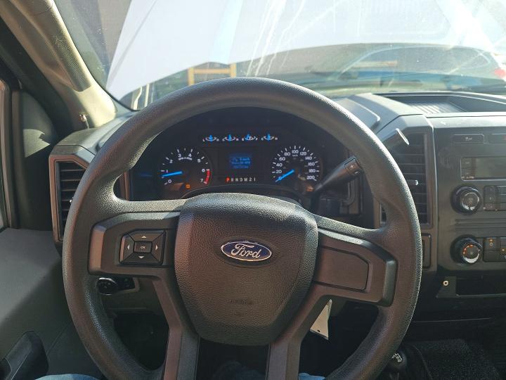 Photo 9 from auction – 2017 FORD F350 with VIN 1FT8W3B60HED95980