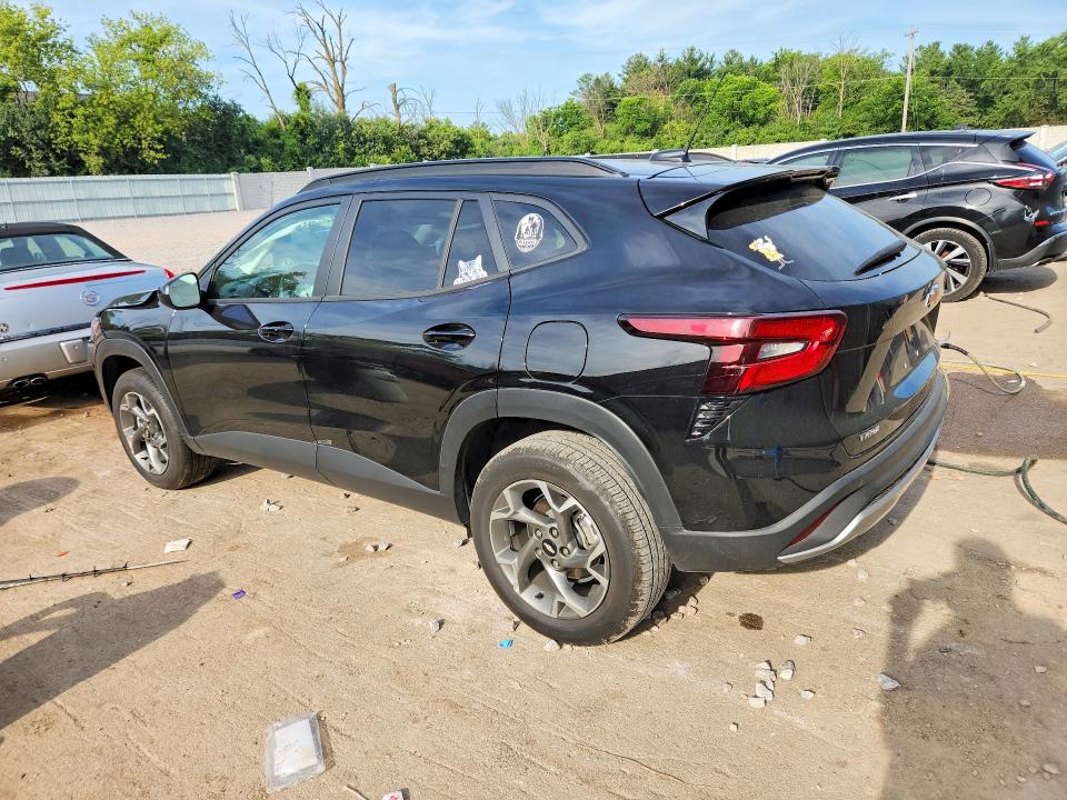 Photo 2 from auction – 2025 CHEVROLET TRAX with VIN KL77LHEP1SC341920