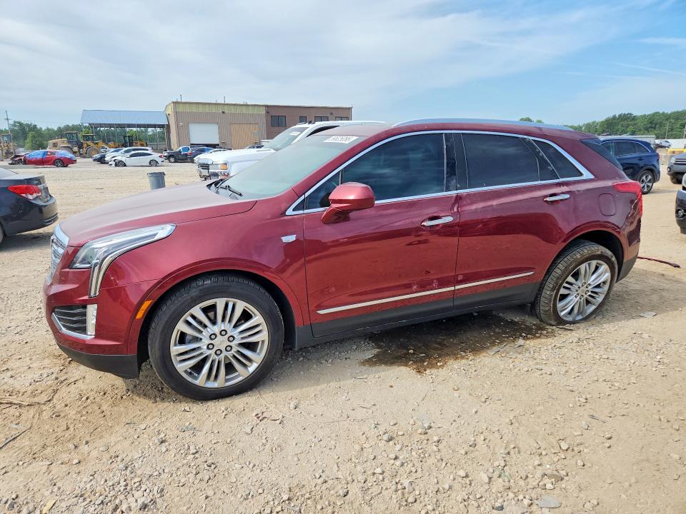 CADILLAC XT5 2017 with VIN 1GYKNCRS9HZ114483 - Photo from auction