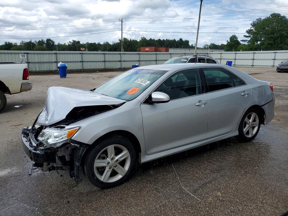 TOYOTA CAMRY 2014 with VIN 4T1BF1FK3EU433510 - Photo from auction