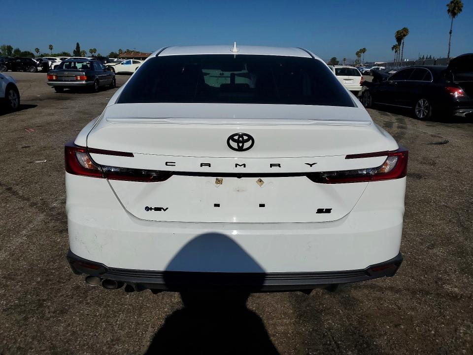 Photo 6 from auction – 2025 TOYOTA CAMRY with VIN 4T1DAACK2SU062444