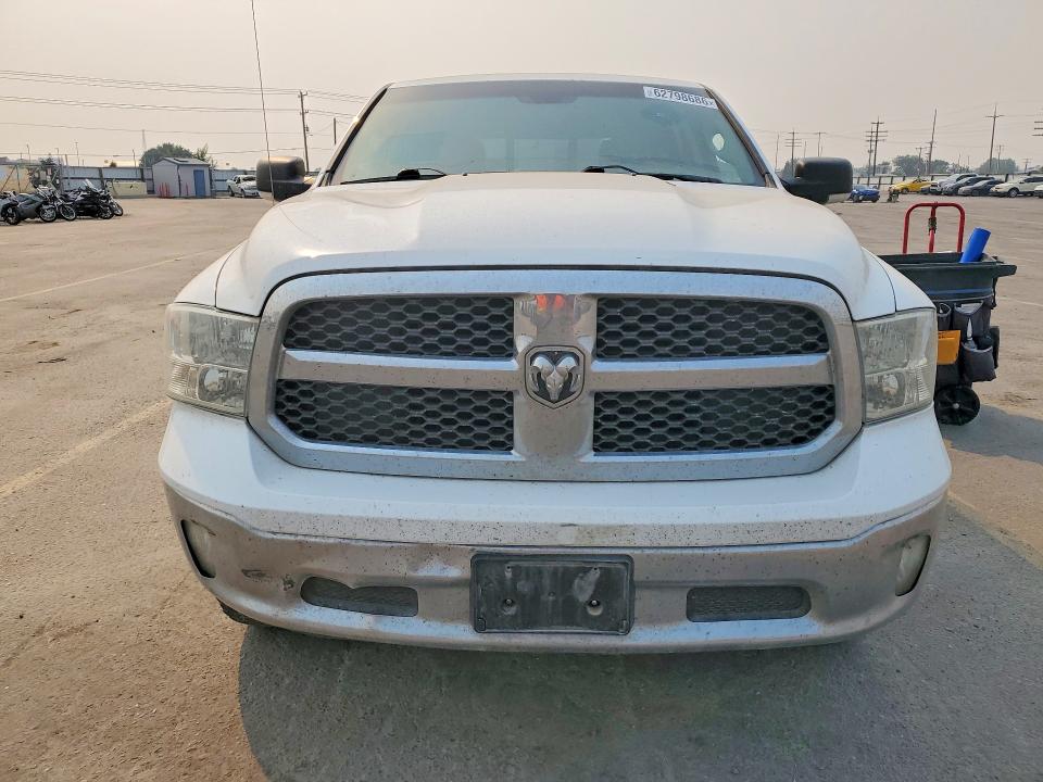 Photo 5 from auction – 2016 RAM 1500 with VIN 1C6RR7LGXGS229242