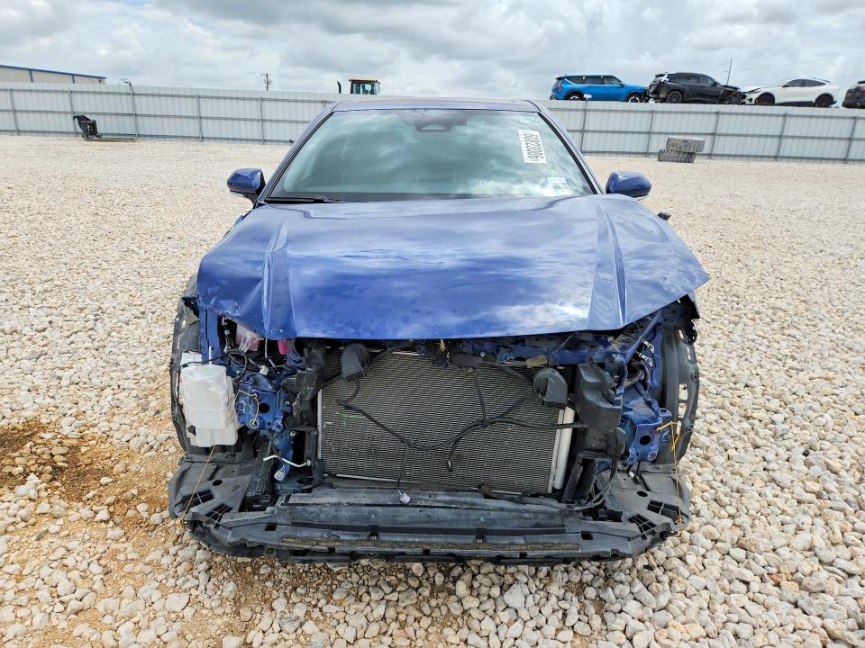 Снимка 5 от търг – 2025 TOYOTA CAMRY с VIN 4T1DAACKXSU097605