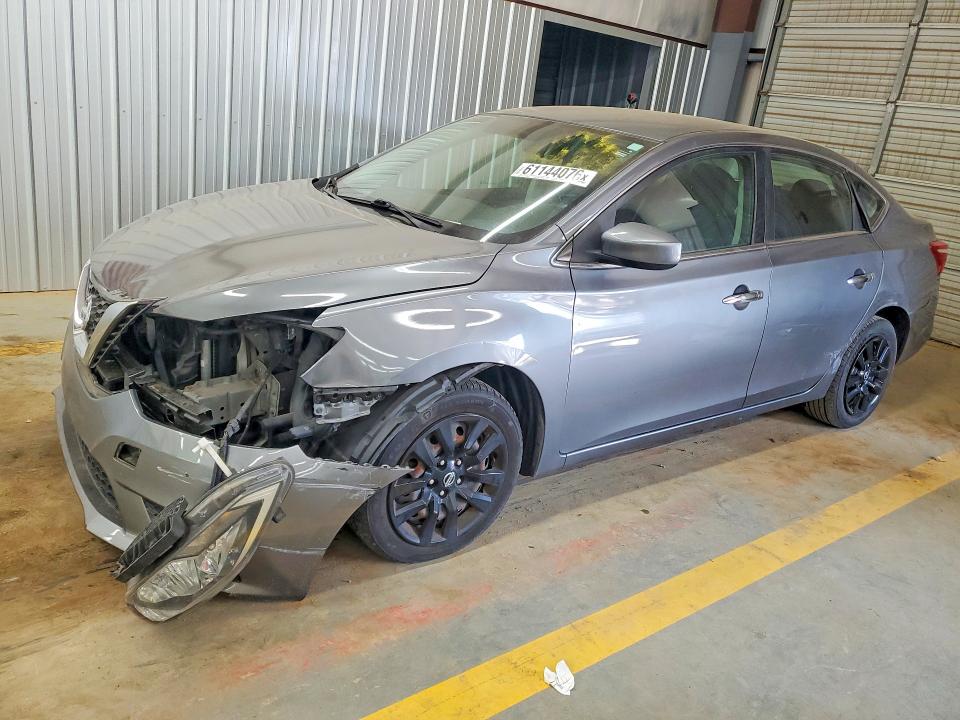 NISSAN SENTRA 2017 with VIN 3N1AB7AP8HL648335 - Photo from auction