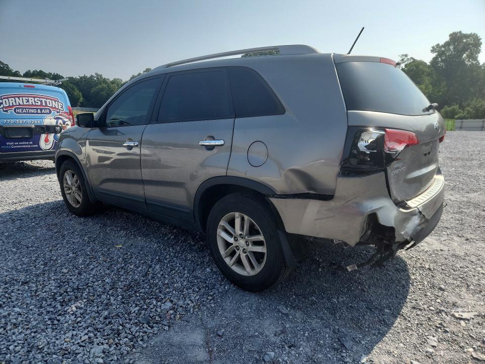 Photo 2 from auction – 2015 KIA SORENTO with VIN 5XYKT4A69FG627776