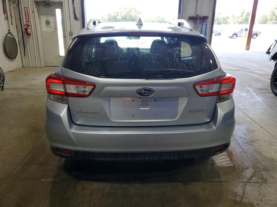 Photo 6 from auction – 2018 SUBARU IMPREZA with VIN 4S3GTAB66J3725454