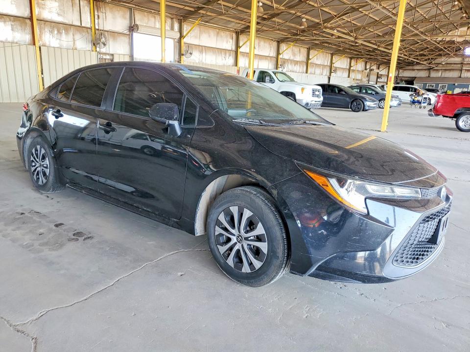 Zdjęcie 4 z aukcji – 2022 TOYOTA COROLLA z VIN JTDEAMDE8NJ044295