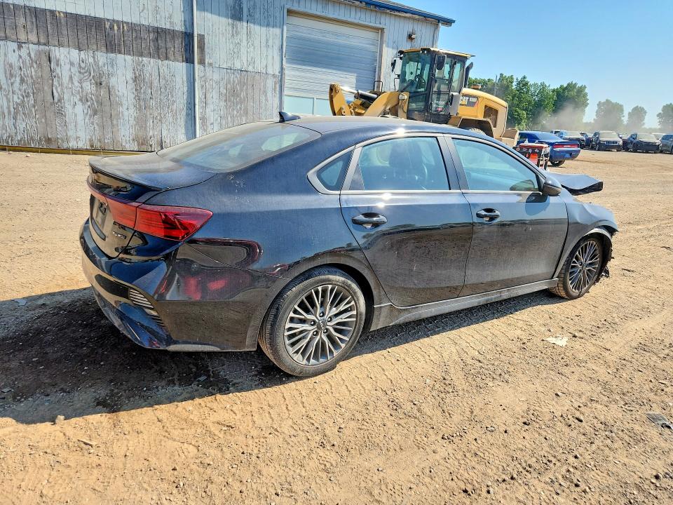 Photo 3 from auction – 2023 KIA FORTE with VIN 3KPF54AD7PE674782