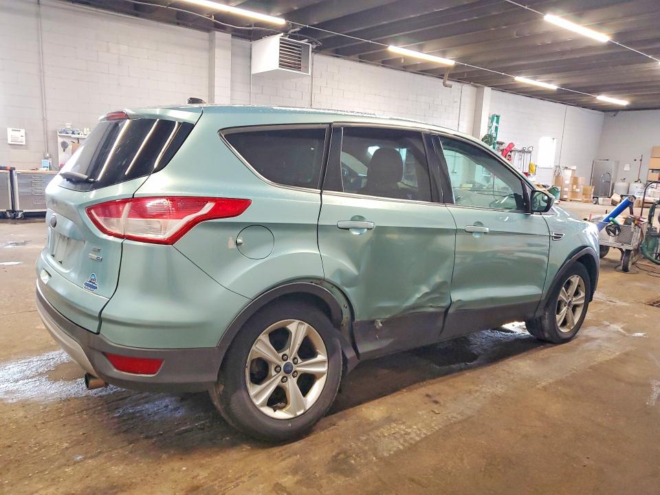 Photo 3 from auction – 2013 FORD ESCAPE with VIN 1FMCU9GX2DUB52140