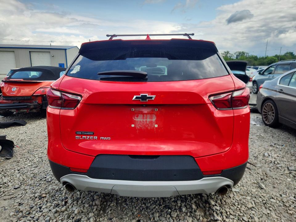 Photo 6 from auction – 2020 CHEVROLET BLAZER with VIN 3GNKBHRS9LS629301