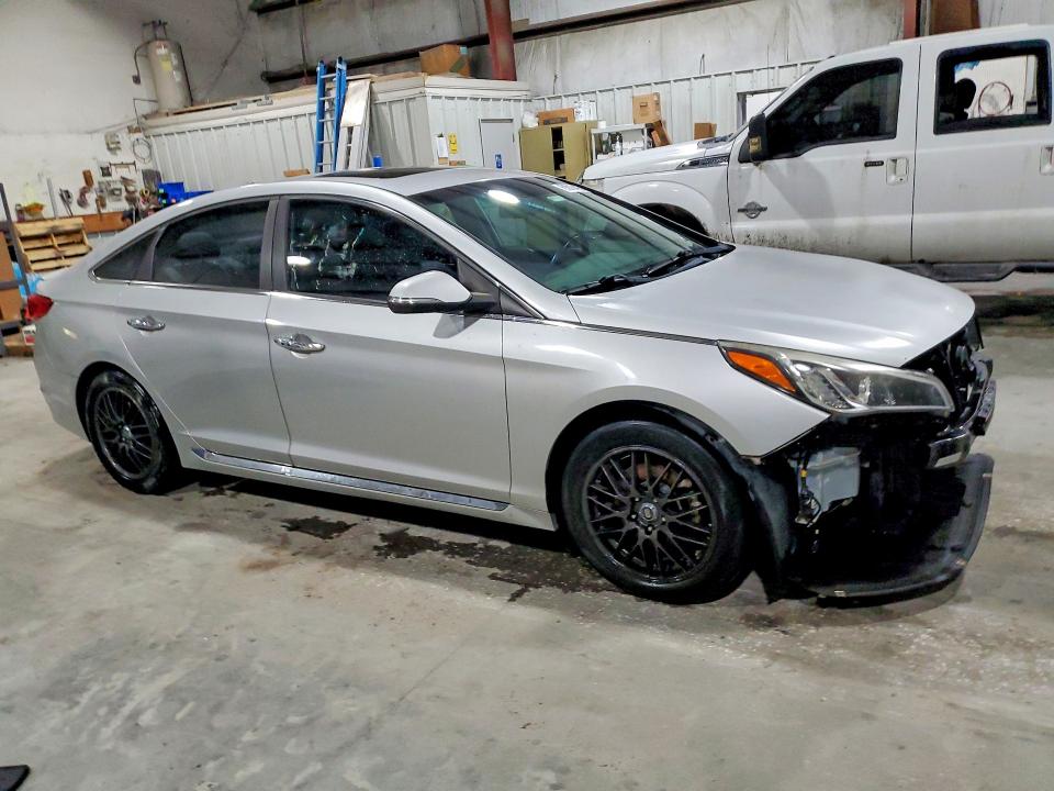 Photo 4 from auction – 2017 HYUNDAI SONATA with VIN 5NPE34AF6HH584023
