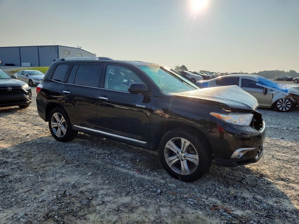 Photo 4 from auction – 2013 TOYOTA HIGHLANDER with VIN 5TDYK3EHXDS139570