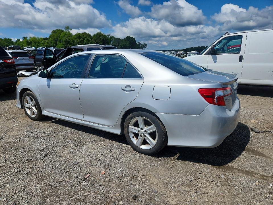Photo 2 from auction – 2014 TOYOTA CAMRY with VIN 4T1BF1FKXEU386038
