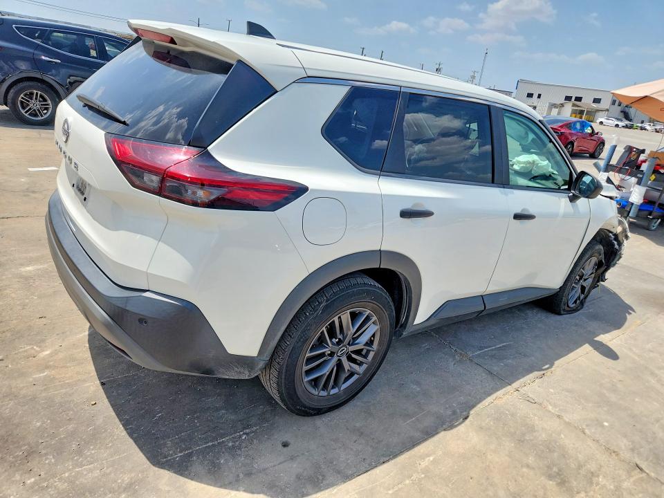Photo 3 from auction – 2023 NISSAN ROGUE with VIN 5N1BT3AAXPC873557