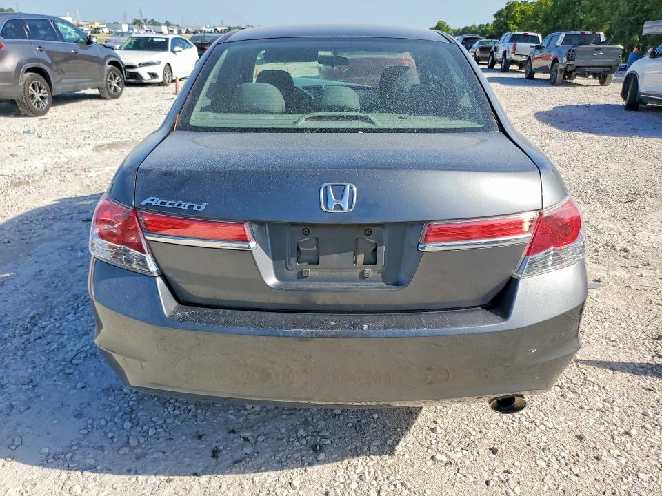 Photo 6 from auction – 2012 HONDA ACCORD with VIN 1HGCP2F35CA037924
