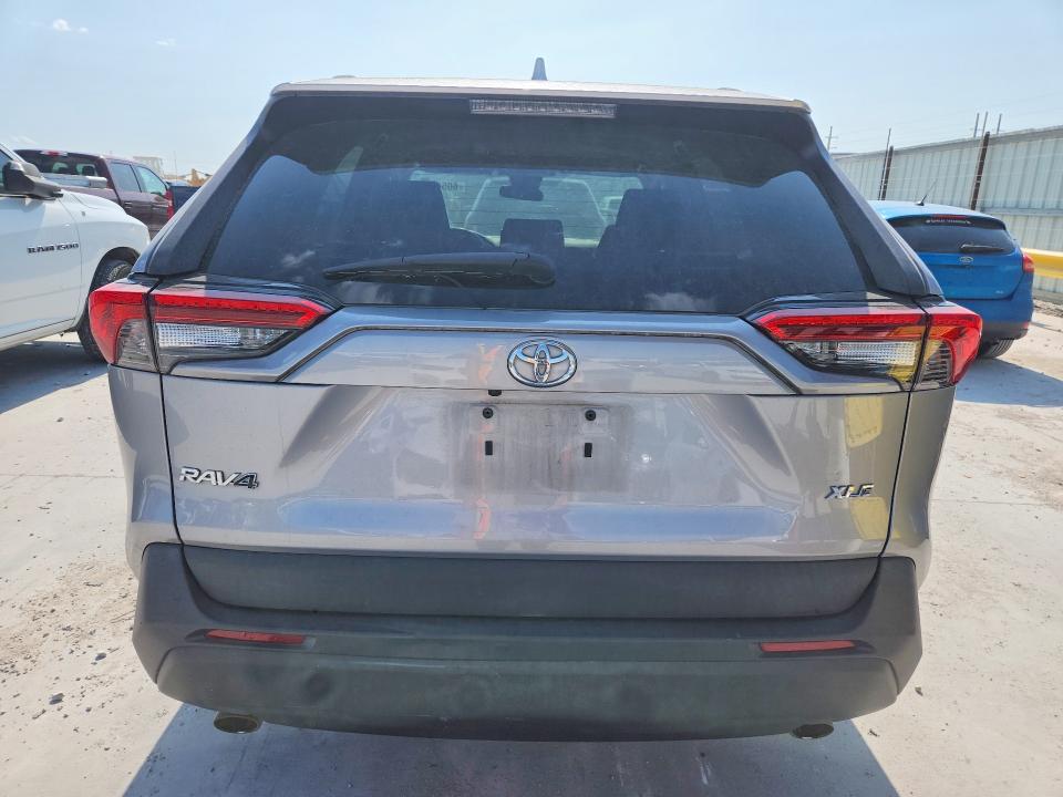 Photo 6 from auction – 2020 TOYOTA RAV4 with VIN 2T3W1RFV8LC041007