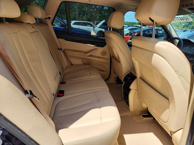 Photo 11 from auction – 2014 BMW X5 with VIN 5UXKR0C5XE0K47361