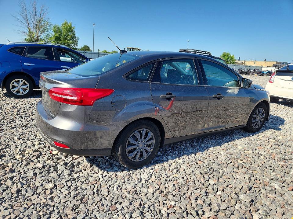 Photo 3 from auction – 2016 FORD FOCUS with VIN 1FADP3E2XGL361596