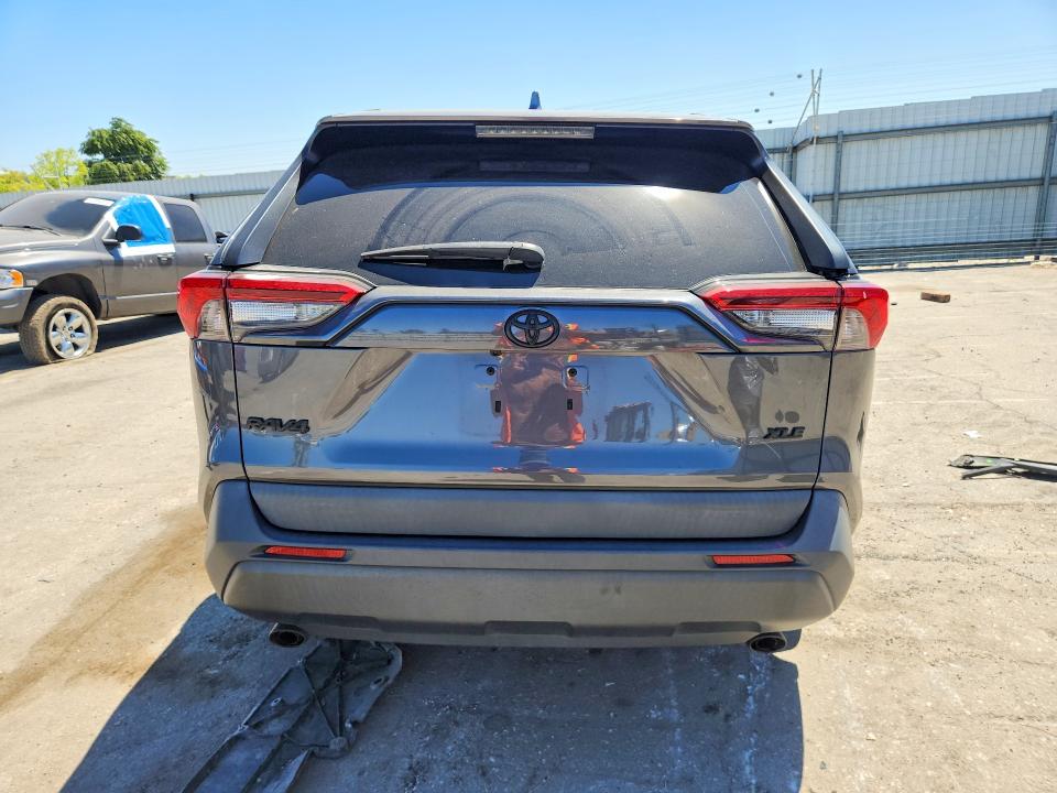 Photo 6 from auction – 2021 TOYOTA RAV4 with VIN 2T3C1RFV5MC103712