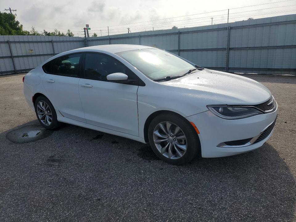 Photo 4 from auction – 2015 CHRYSLER 200 with VIN 1C3CCCBG1FN517453