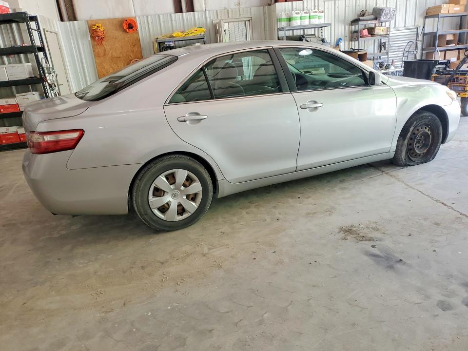 Photo 3 from auction – 2007 TOYOTA CAMRY with VIN 4T1BE46K27U559669